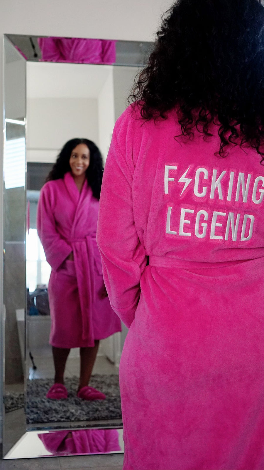 F*CKING LEGEND ROBE - La Vidaa Bella